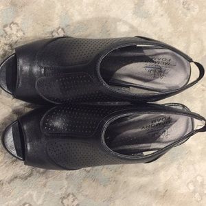 Life Stride Black Heels